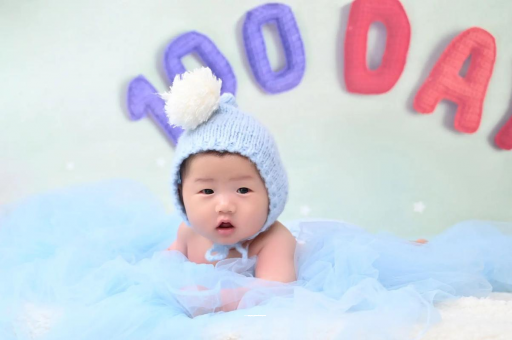 东阳宝宝头稳最晚是几个月