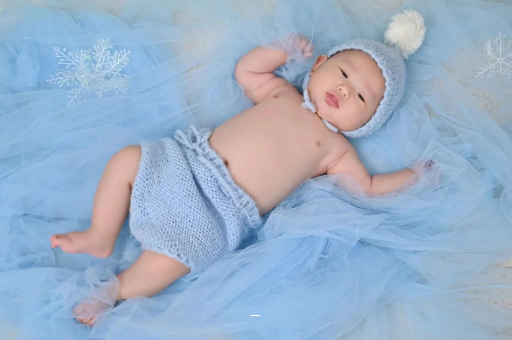 东阳宝宝几个月可以吃饭